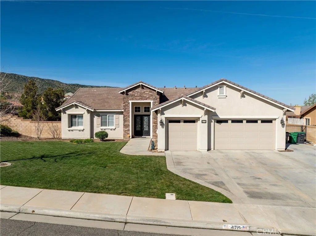 Photo of 41715 Chianti Court, Palmdale, CA 93551 (MLS # SR26063405)