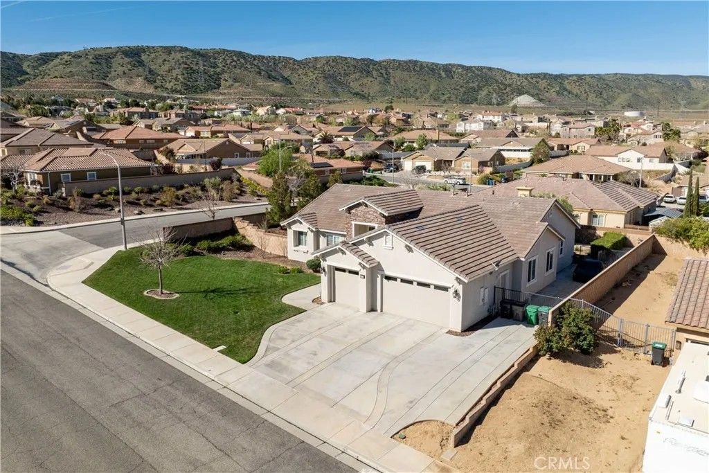 Photo of 41715 Chianti Court, Palmdale, CA 93551 (MLS # SR26063405)