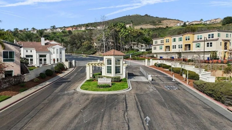 10441 Lake Breeze Drive
