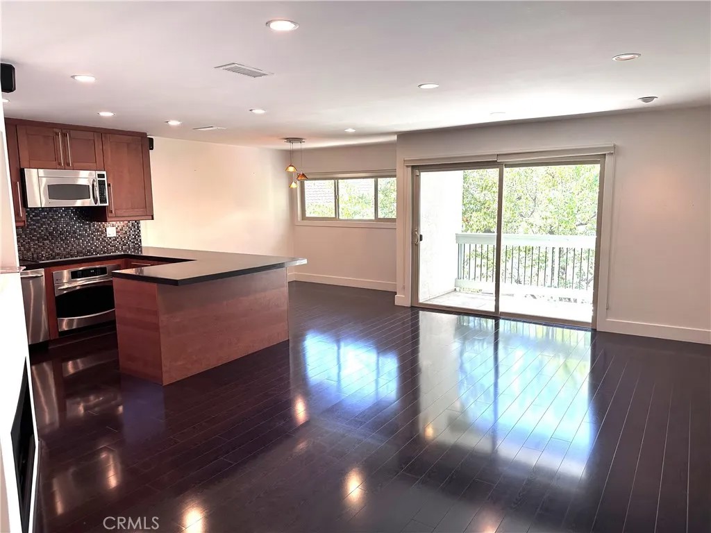4636 Park Granada 159