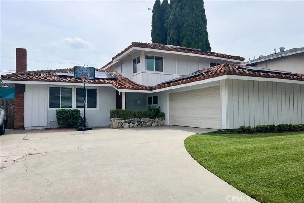 Photo of 15610 Pintura Dr, Hacienda Heights, CA 91745 (MLS # PW26083904)