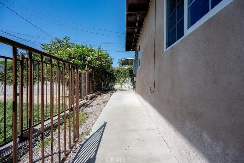 2903 N Lincoln