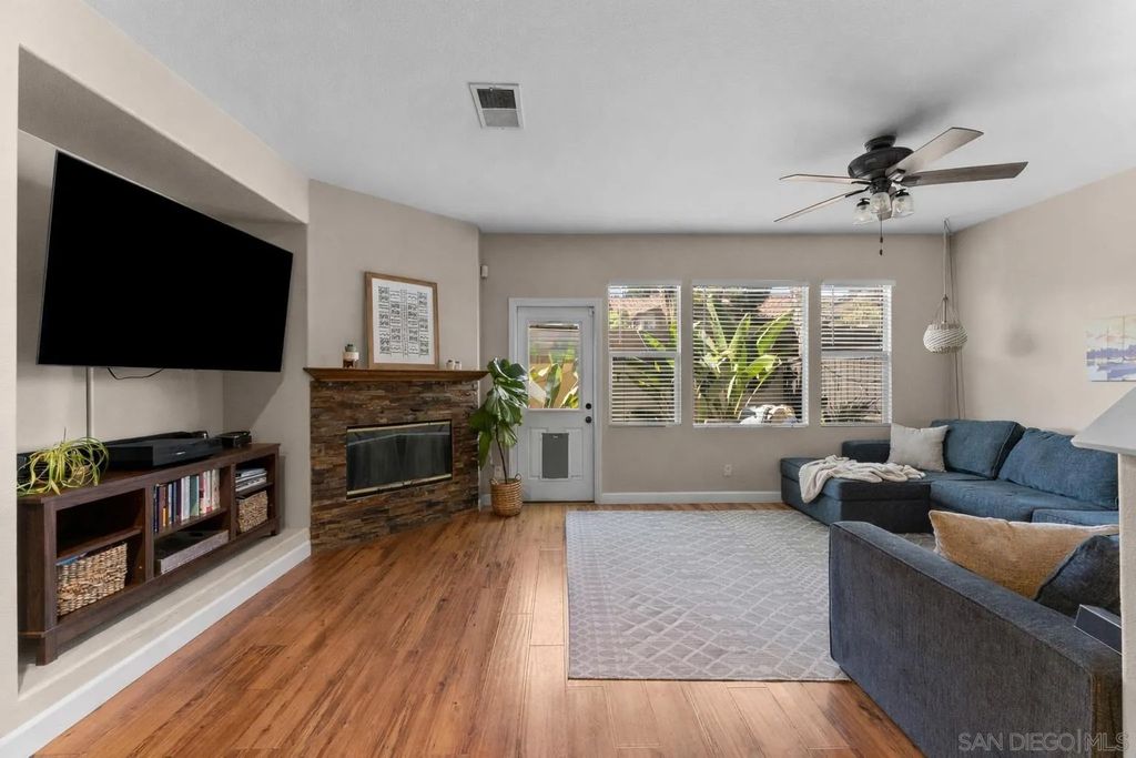 Photo of 625 Sumner Way #4, Oceanside, CA 92058 (MLS # 260003967)