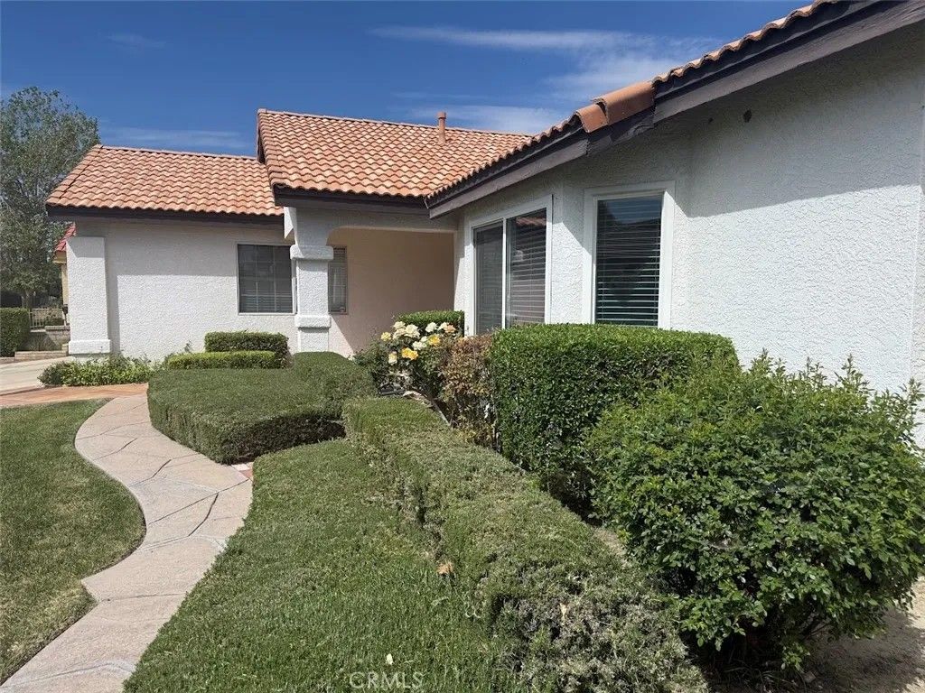 Photo of 1703 W Avenue K12, Lancaster, CA 93534 (MLS # SW26069047)