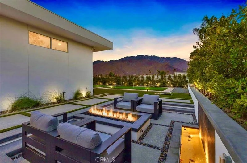 2100 E Sahara Road