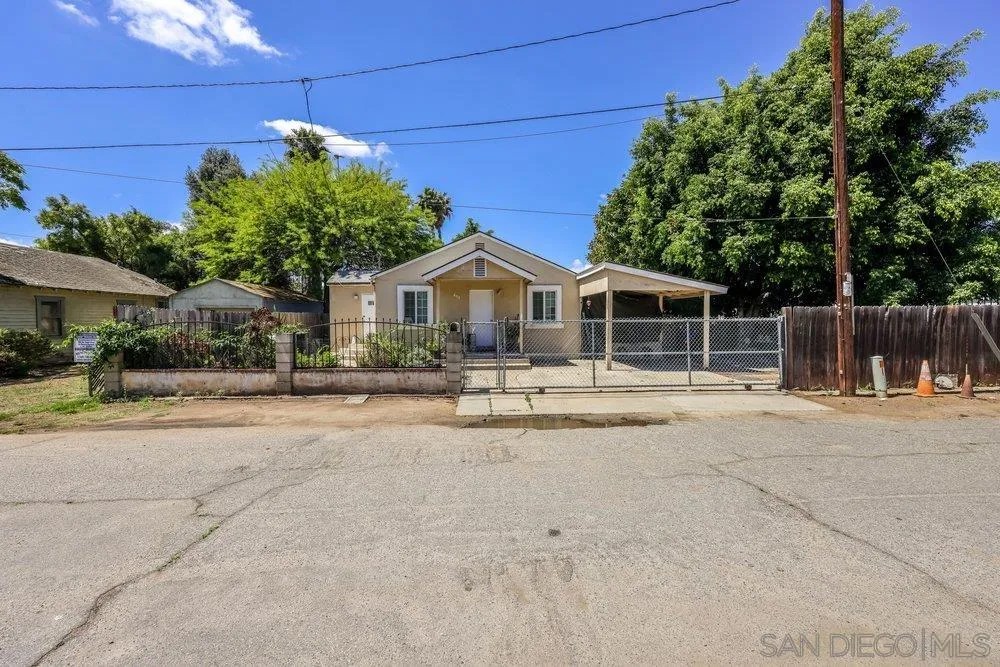 411 Waverly