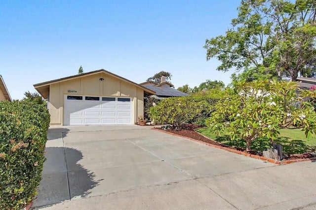 10774 Calle Juan, Spring Valley