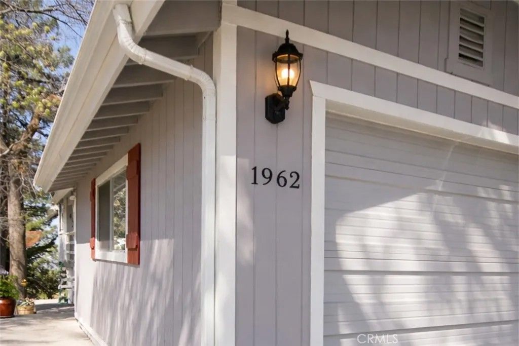 Photo of 1962 Nob Hill, Running Springs, CA 92382 (MLS # IG26083677)