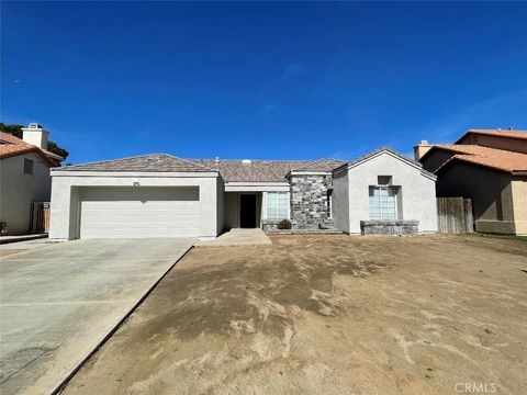 Photo of 1847 Heritage Lane, Palmdale, CA 93551 (MLS # SR26024066)