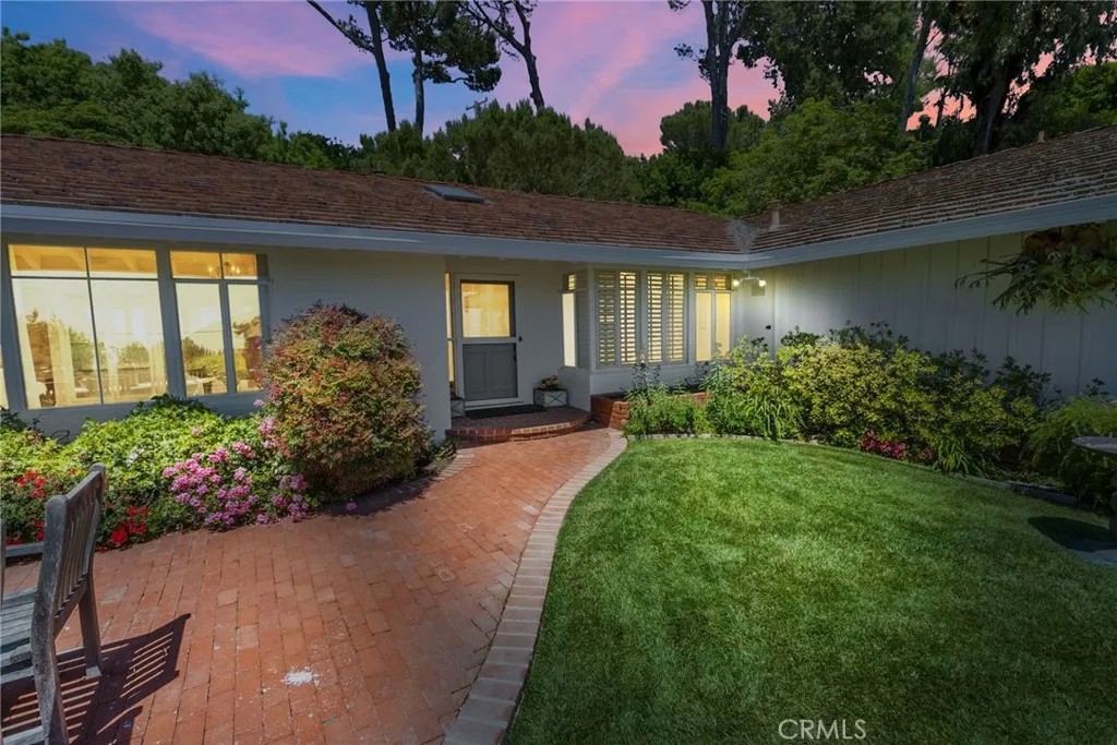 8 Quail Ridge Road South