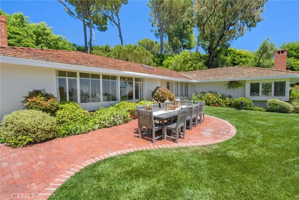 8 Quail Ridge Road South