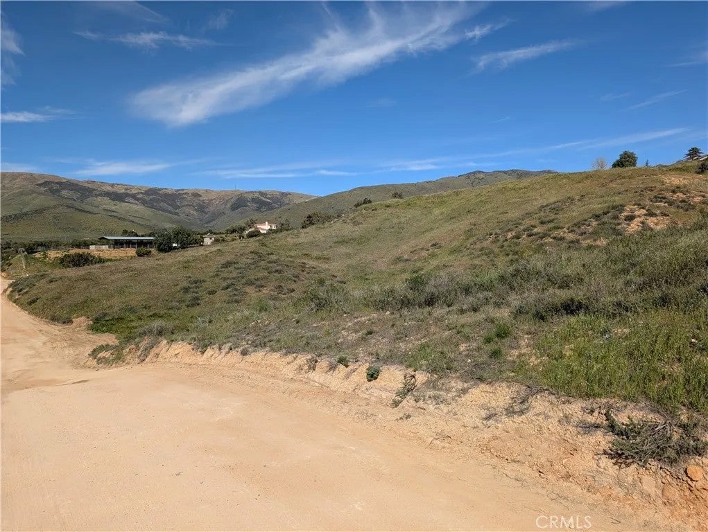 8401 Sierra Highway
