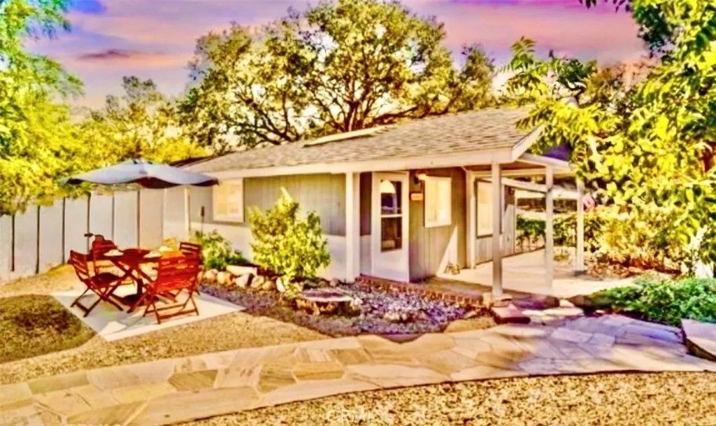 Photo of 20372 Adkinson Ln, Trabuco Canyon, CA 92679 (MLS # OC26084113)