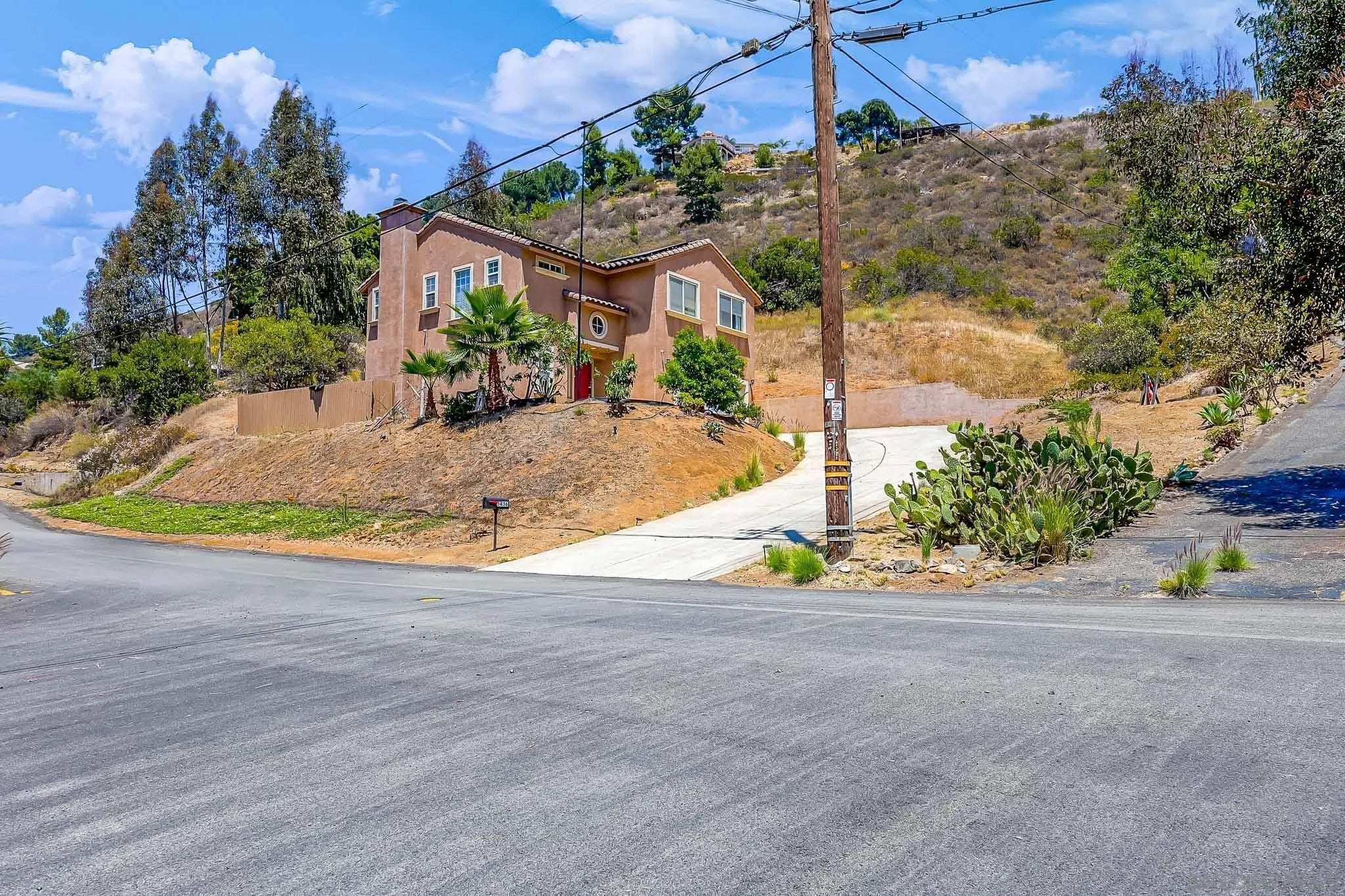 3436 Laurashawn Ln