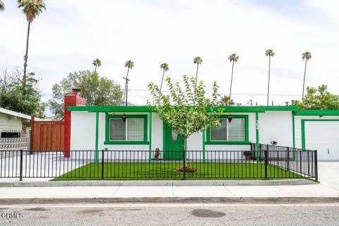 Photo of 364 Monte Vista Way, Hemet, CA 92544 (MLS # P1-27535)