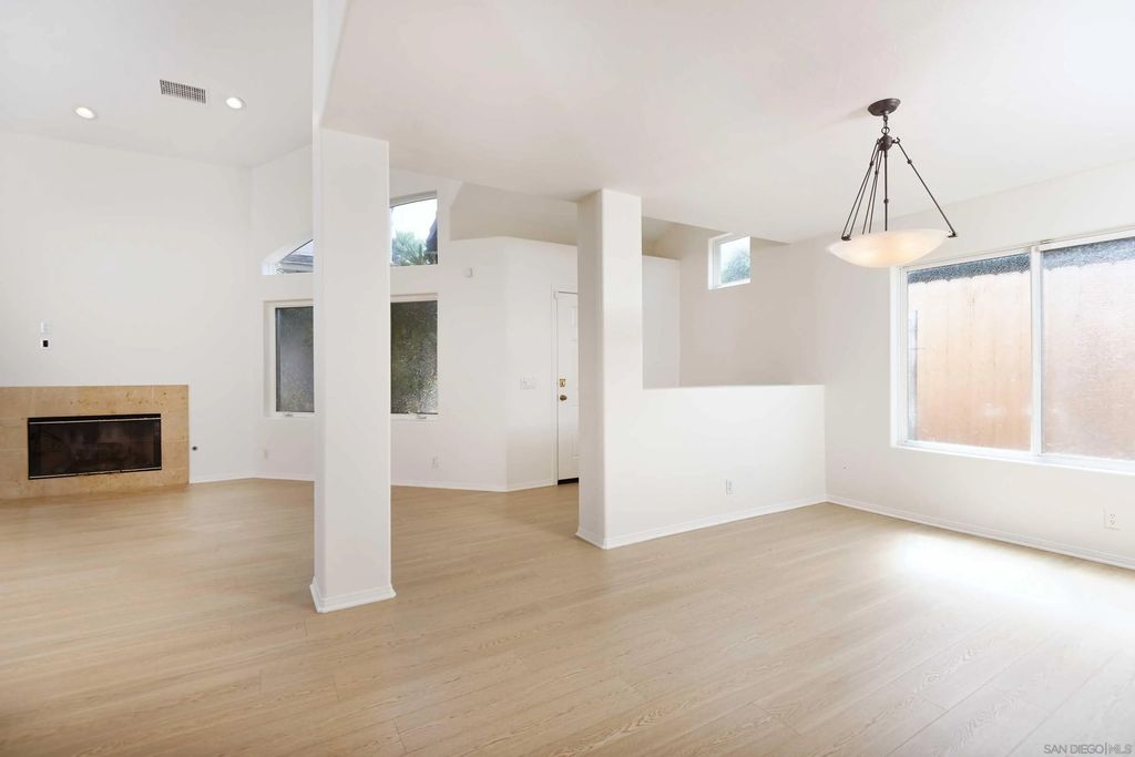 Photo of 7346 Fay Ave, La Jolla, CA 92037 (MLS # 250038864)