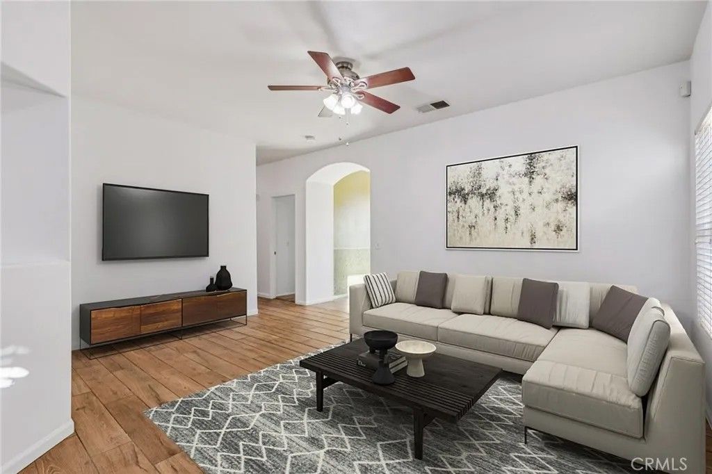 Photo of 124 Shoal Reef Avenue, San Jacinto, CA 92583 (MLS # SW25277244)