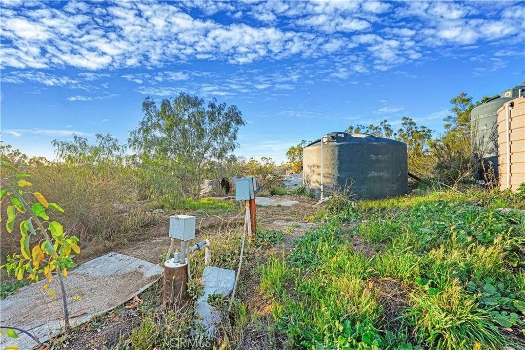 Photo of 32805 Red Mountain, Hemet, CA 92544 (MLS # SW26032117)