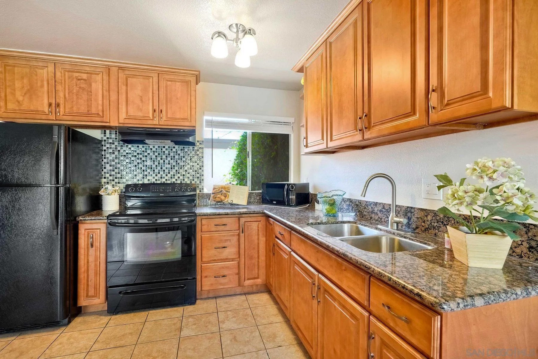 8026 Linda Vista Rd 1N