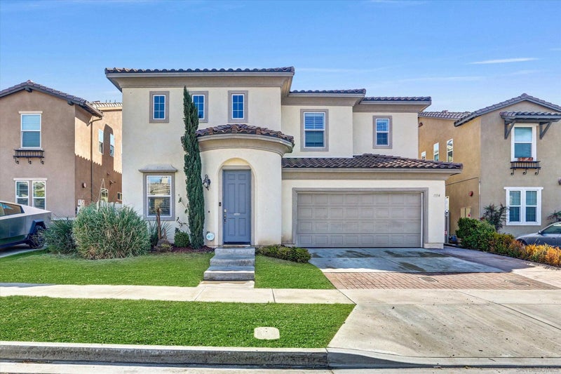 1334 Pyramid Peak St