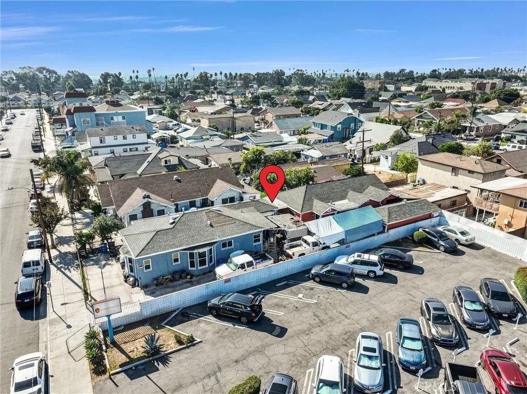 Photo of 127 S Townsend Ave, Los Angeles, CA 90063 (MLS # DW26035431)