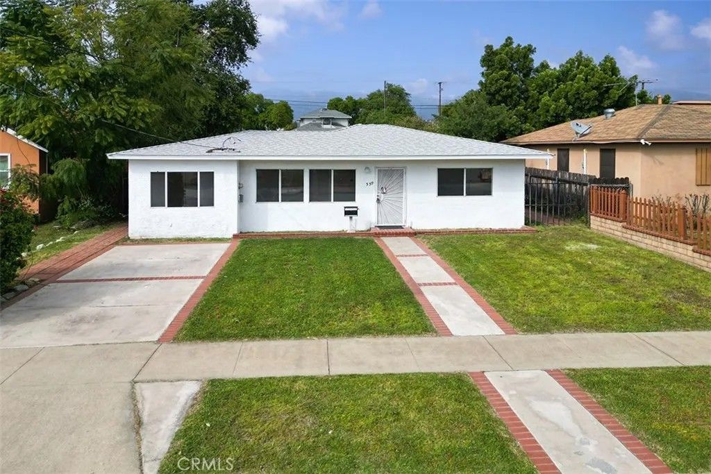 Photo of 559 G Street, Upland, CA 91786 (MLS # CV26055836)