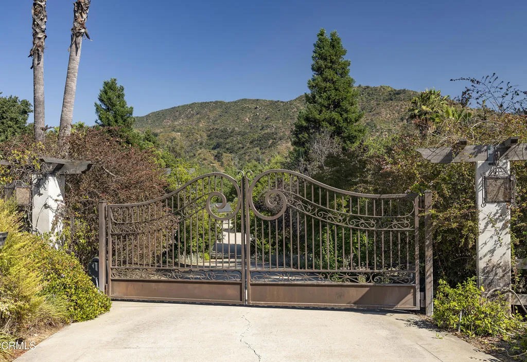 741 Saddle Lane
