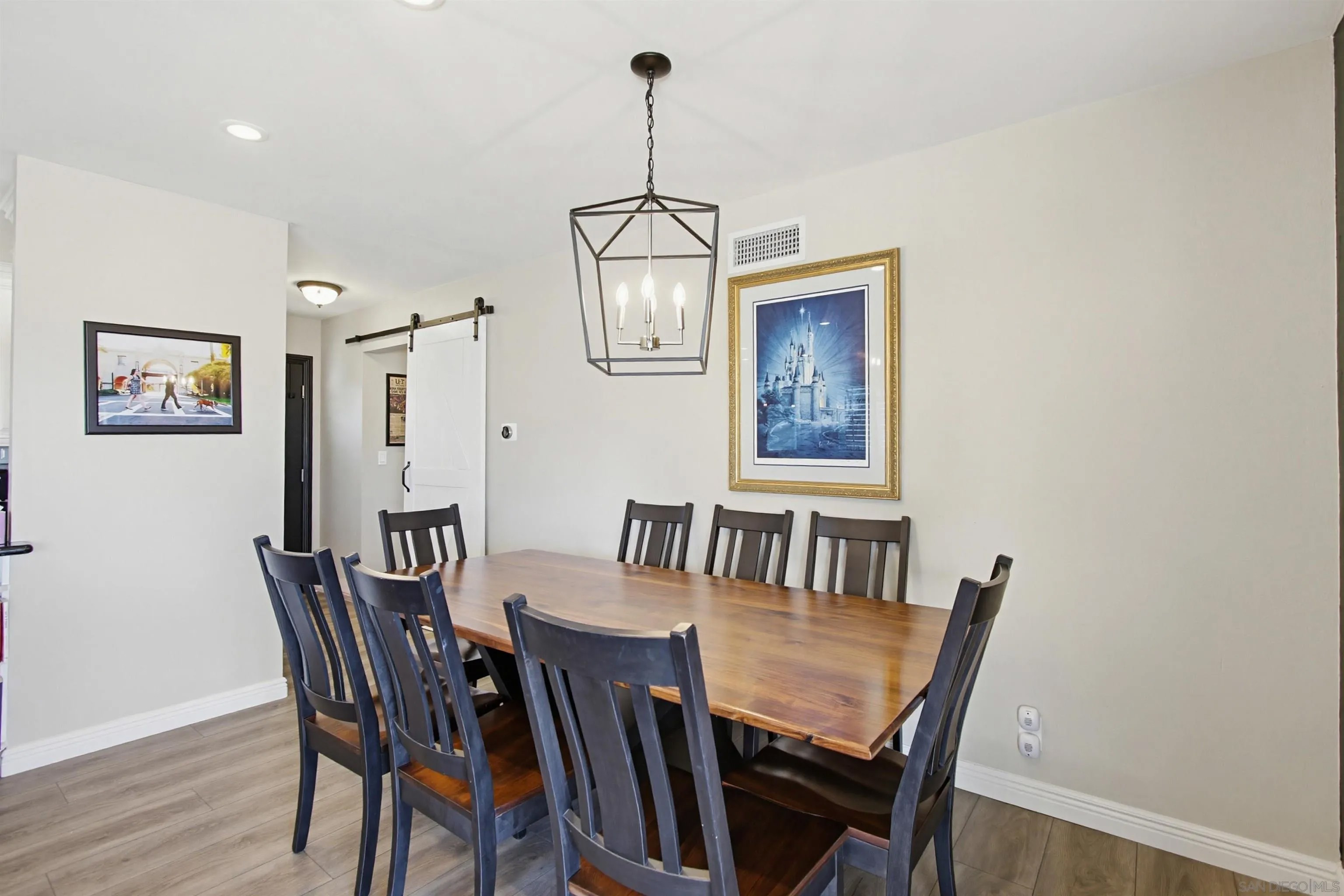 8426 Fireside Ave