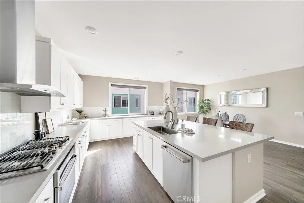 Photo of 203 Bowery, Irvine, CA 92612 (MLS # NP26016578)