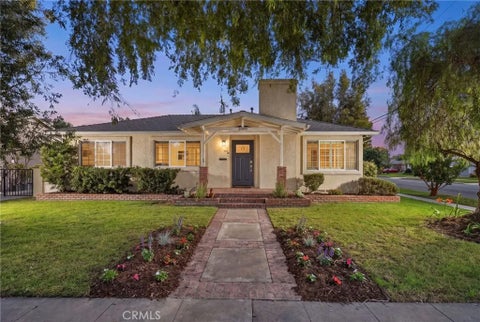 Photo of 2000 Tevis AVE, Long Beach, CA 90815 (MLS # PW26222411)