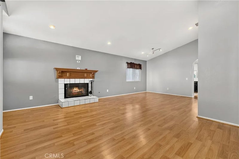 43000 Pearlwood