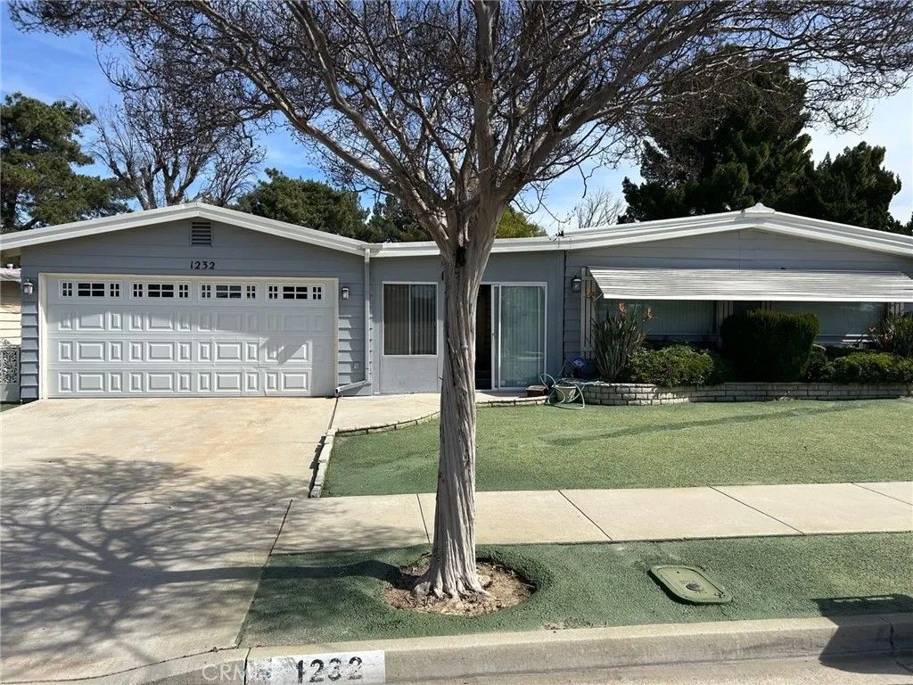 Photo of 1232 Brentwood Way, Hemet, CA 92545 (MLS # SW26038520)