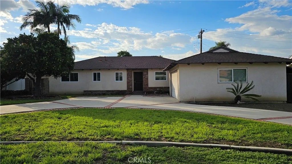 Photo of 847 S Lolita St, West Covina, CA 91791 (MLS # WS25276550)