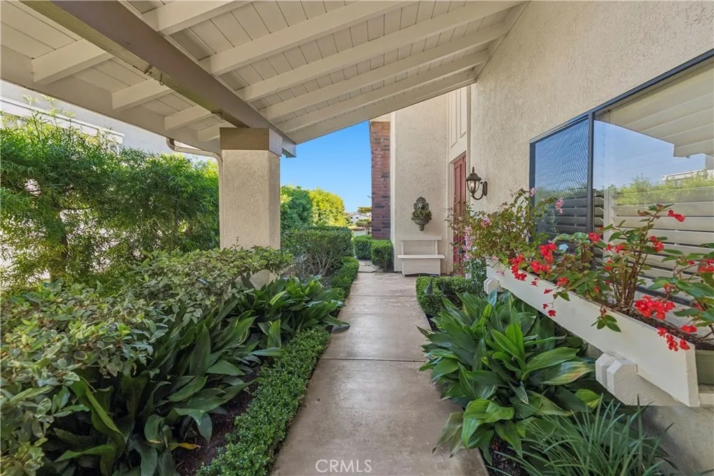 34 Mainsail Drive