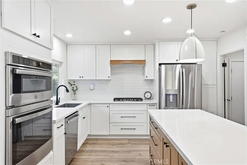 1467 N Kathleen