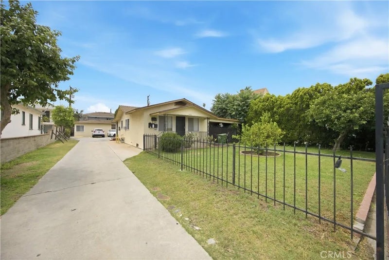 6133 Prospect Avenue