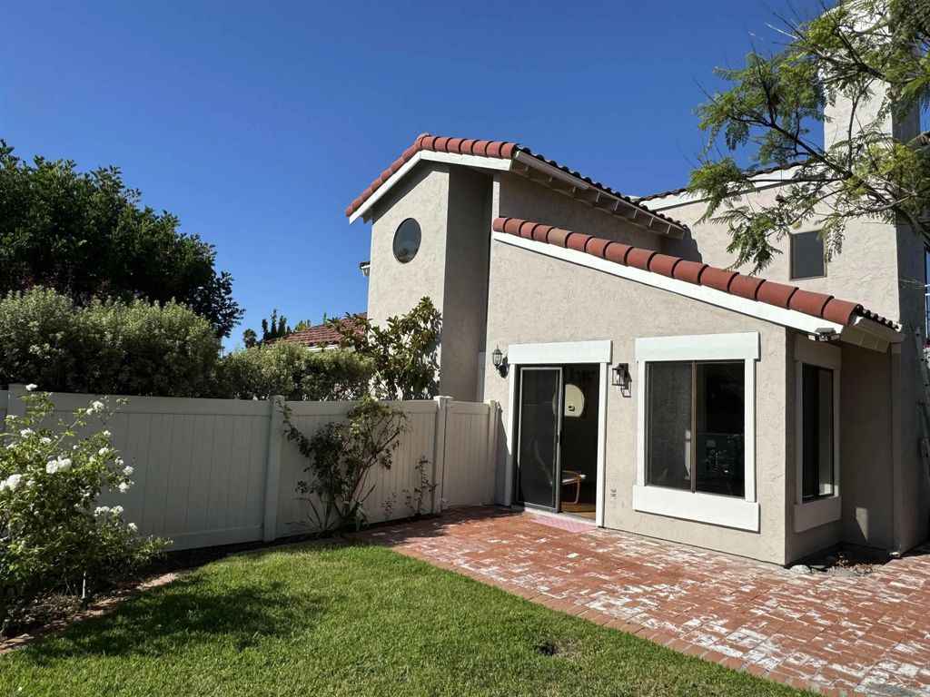 Photo of 2108 Sea Village Circle, Cardiff By The Sea, CA 92007 (MLS # 250041444)