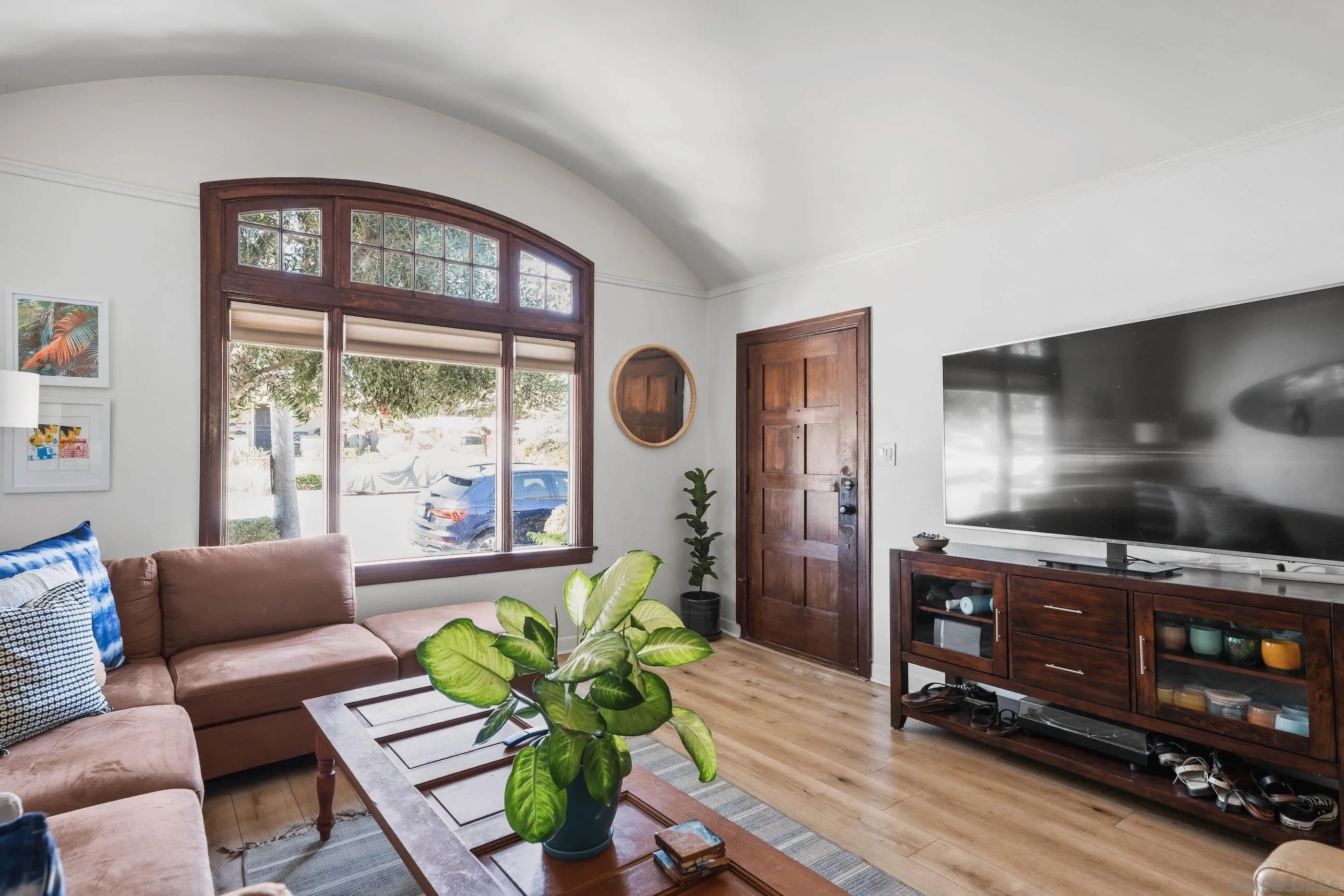 4109-4111 Ibis Street