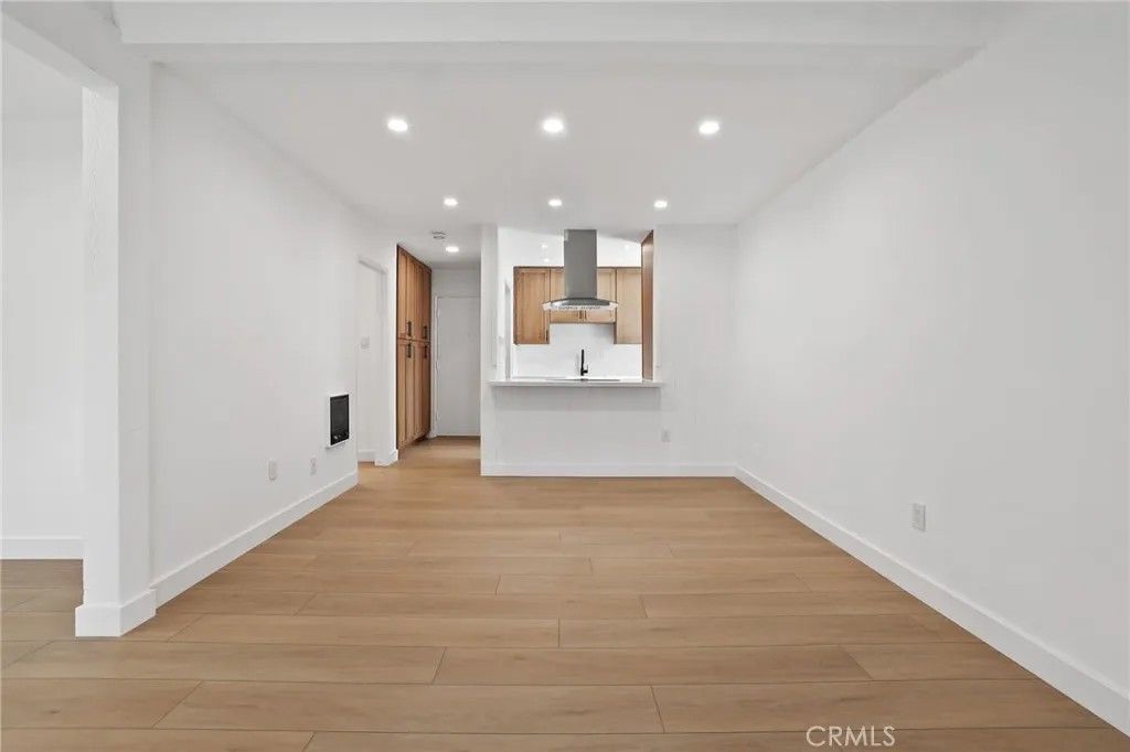 Photo of 1030 W Macarthur Blvd #90, Santa Ana, CA 92707 (MLS # OC25276171)