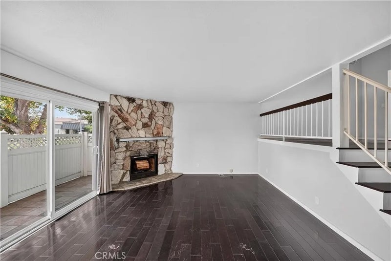 2105 N Derek 3