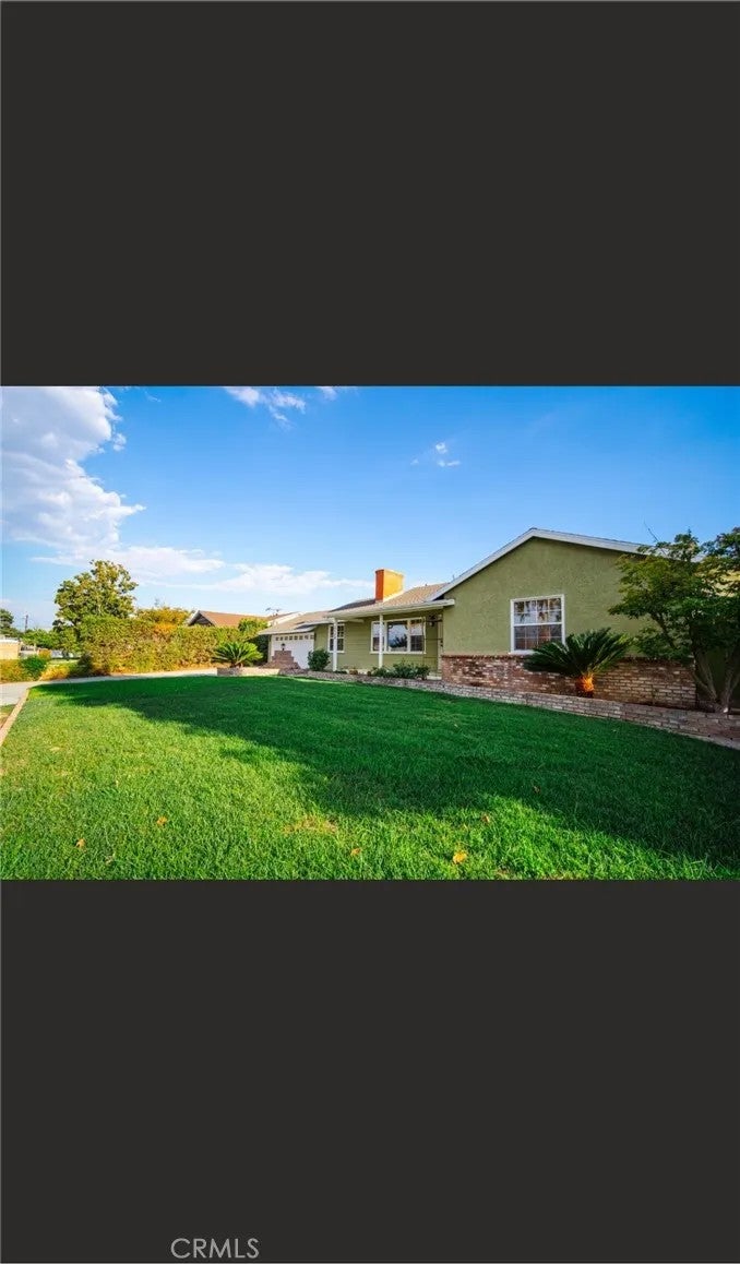 2128 E Larkwood