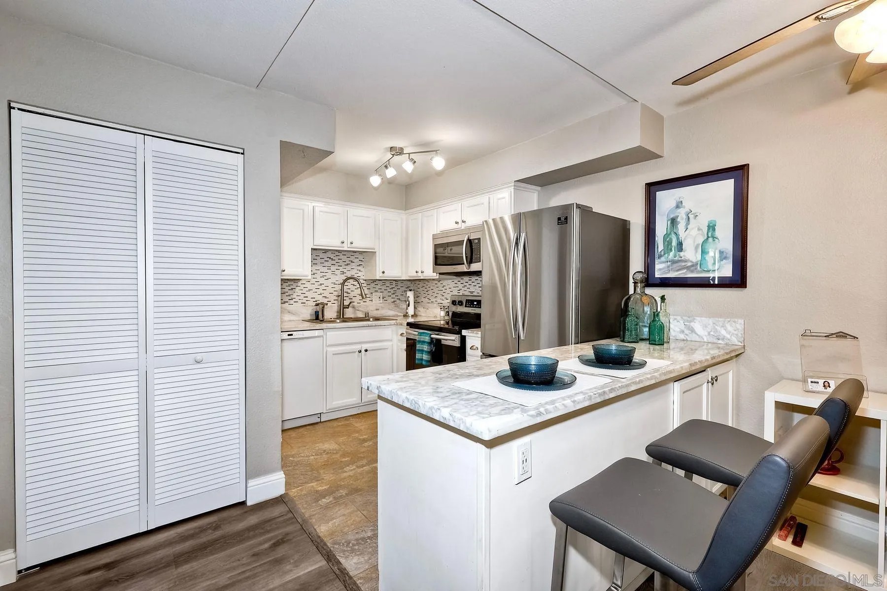 6955 Alvarado Rd 29