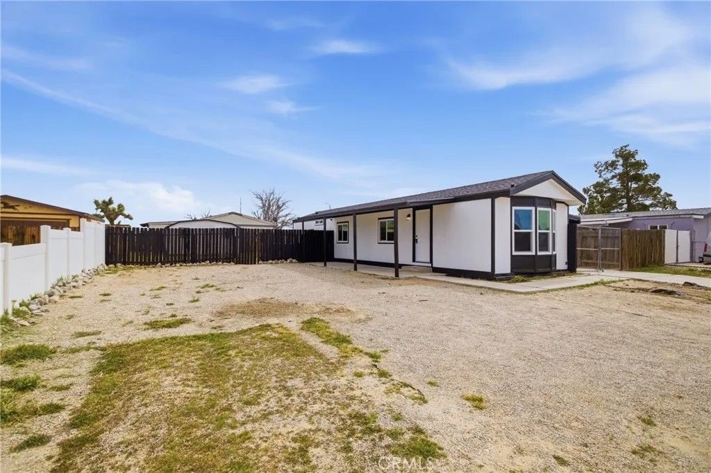 Photo of 19003 Panther Avenue, Adelanto, CA 92301 (MLS # TR26052088)