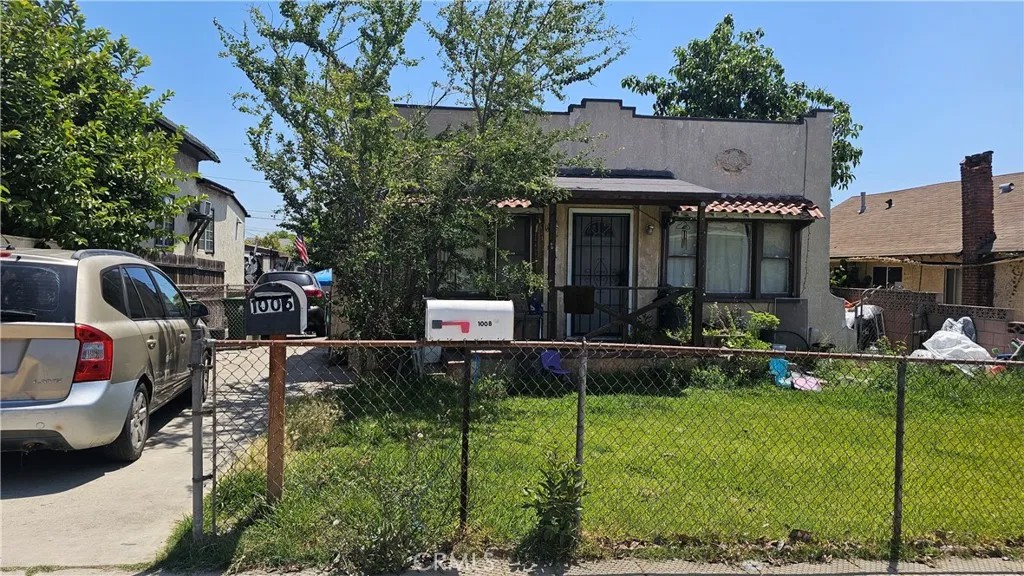 1006 S Concord