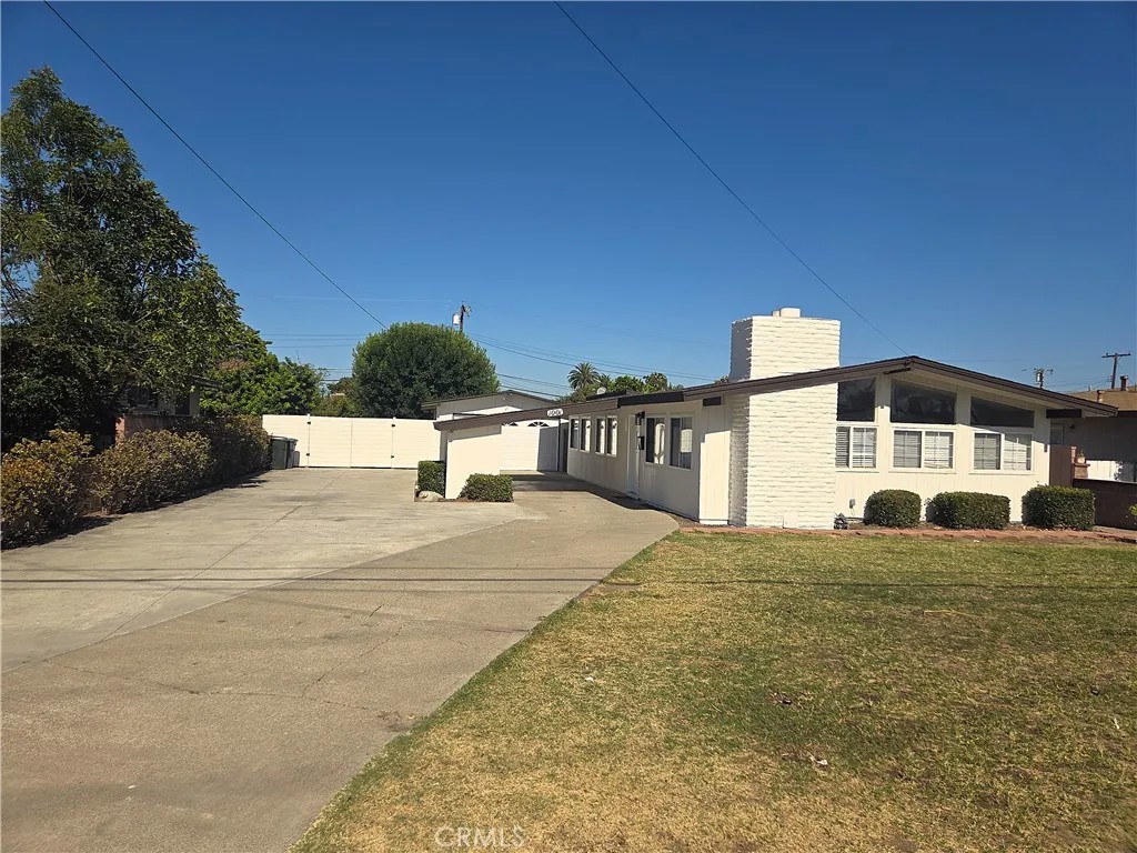 1001 S Gilbert