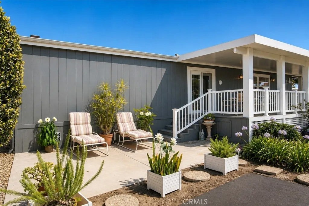 16222 Monterey