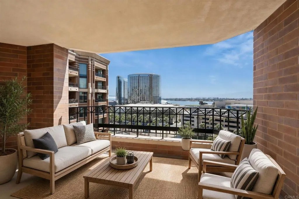 500 W Harbor 1110