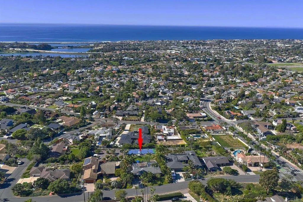 Photo of 4135 Skyline Rd, Carlsbad, CA 92008 (MLS # NDP2601312)