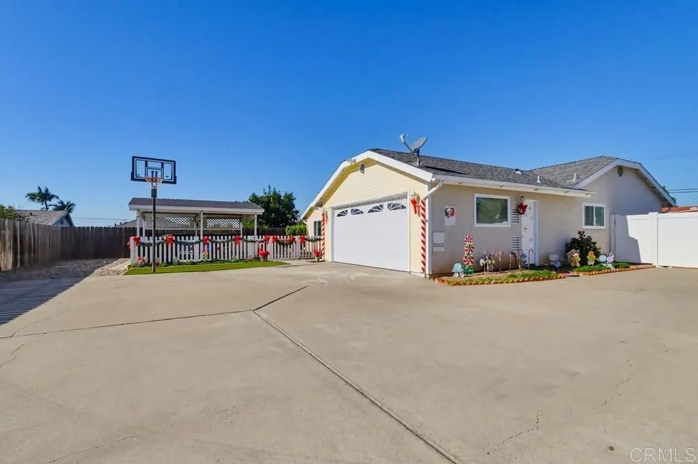 2674 Buena Vista Avenue