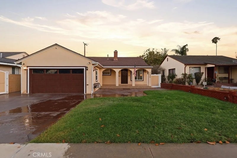 3638 W 157th